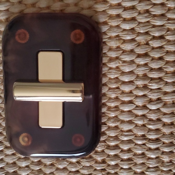 LDT Jill white lunch box purse NWT - Picture 6 of 7